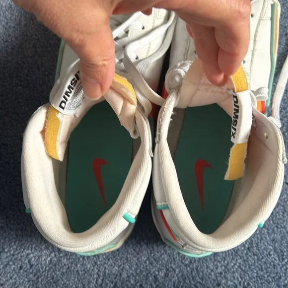 Nike Blazer Mid 77
Infinite Kumquat - orange, blue, red, and white - Picture 8 of 10